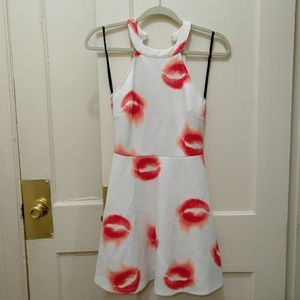 Beautiful, flirty cocktail dress: worn only once